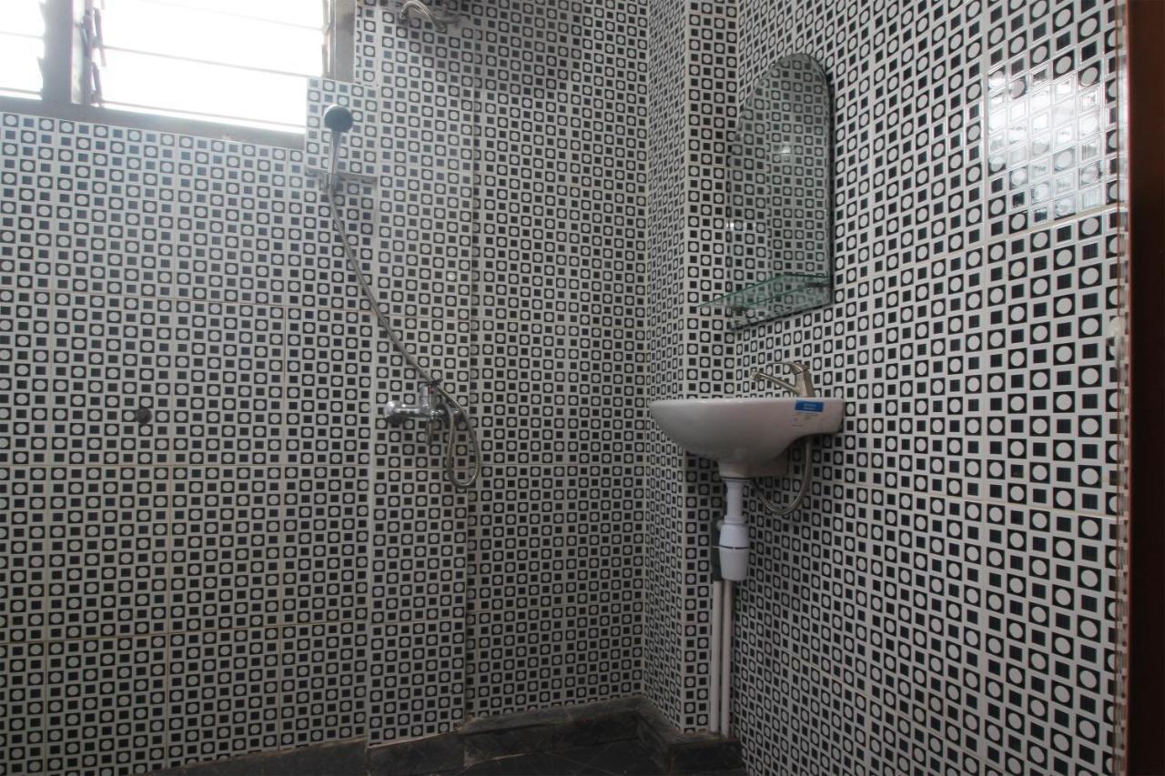 Oyo 2176 Amanah Syariah Residence Bandar Lampung Extérieur photo